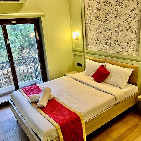 Hotel Castle Manor - Auroville Beach Pondicherry Exterior photo